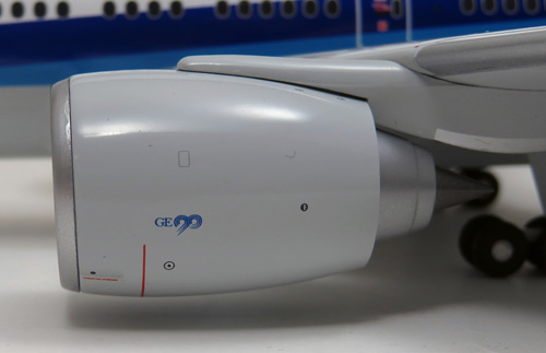 NH20166 1:200 BOEING 777-300ER JA795A 完成品（WiFiレドーム・ギア