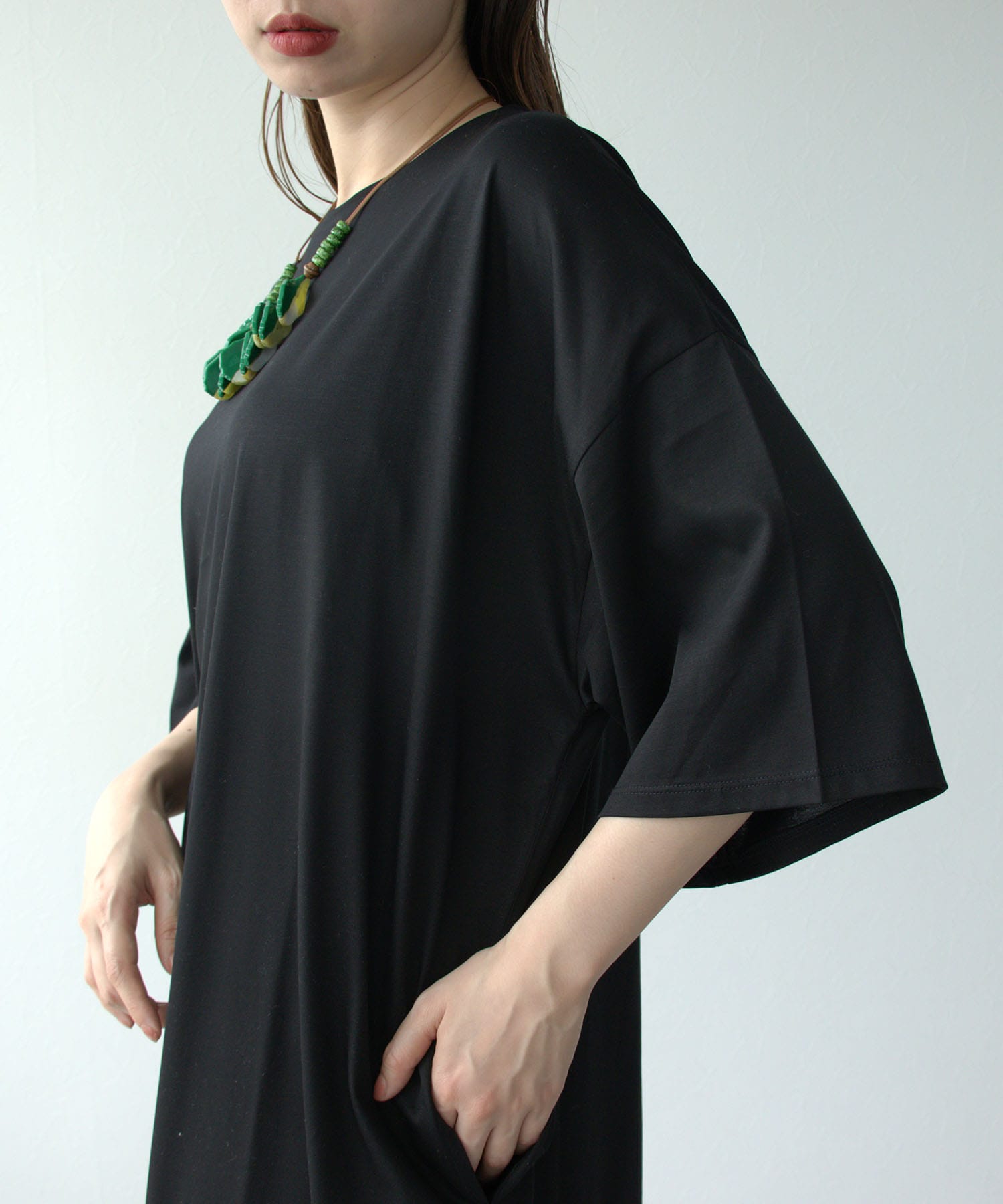 シルクケットスリットワンピース | AND ON JIONE STORE（アンドオン