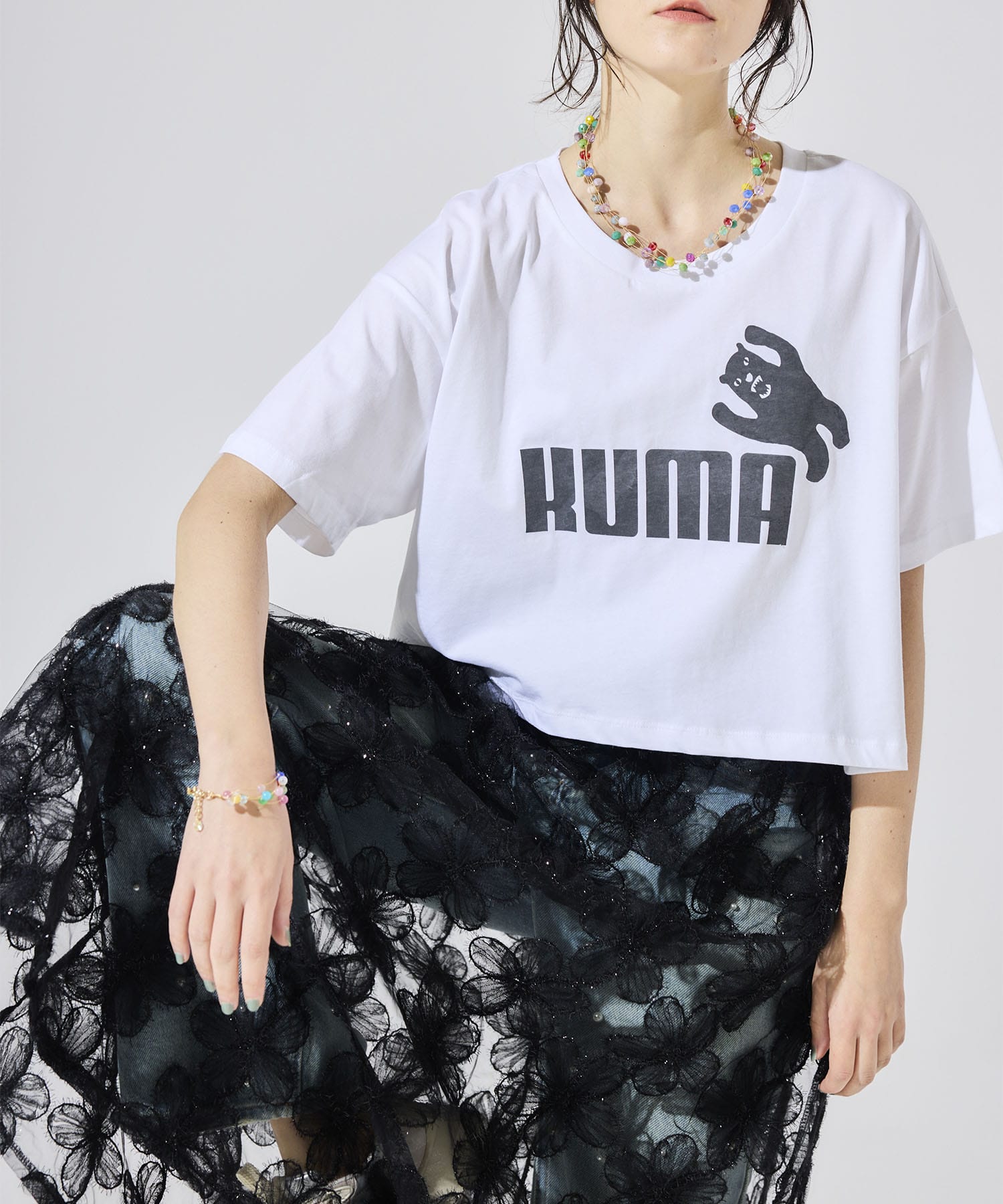 BLACK SCORE】KUMA クロップドTシャツ | AND ON JIONE STORE
