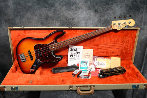 1993 Fender AVRI '62 Jazz Bass, Sunburst – Andy Baxter Bass & Guitars