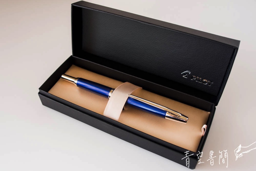 PILOT キャップレスデシモ 万年筆 F（細）ダークグレーマイカ