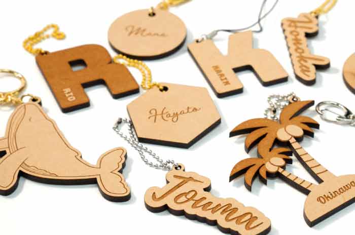 木製キーホルダー オリジナル作成｜アクセアのオリジナルノベルティ