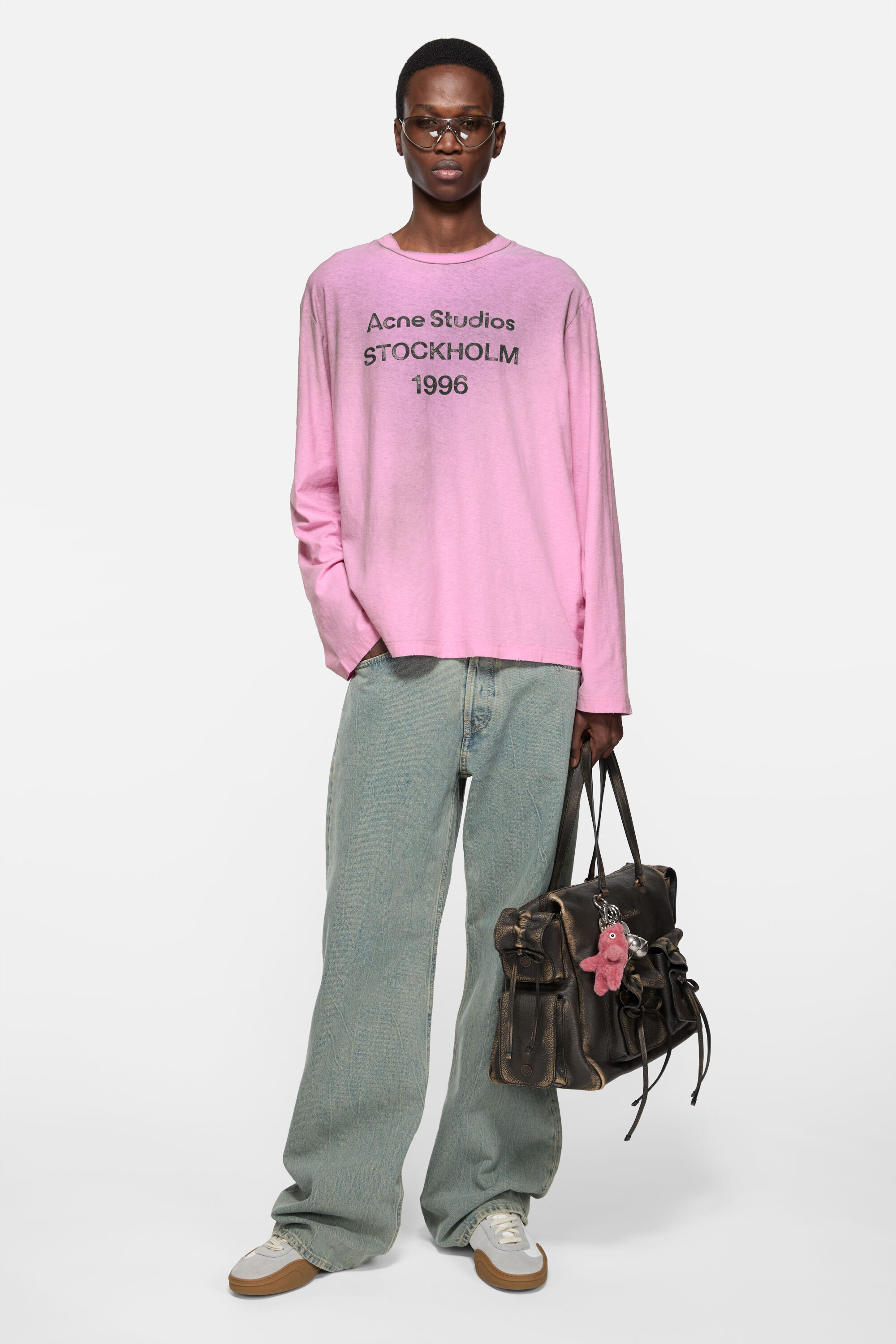 Acne Studios - Logo t-shirt - Relaxed fit - Cotton candy pink
