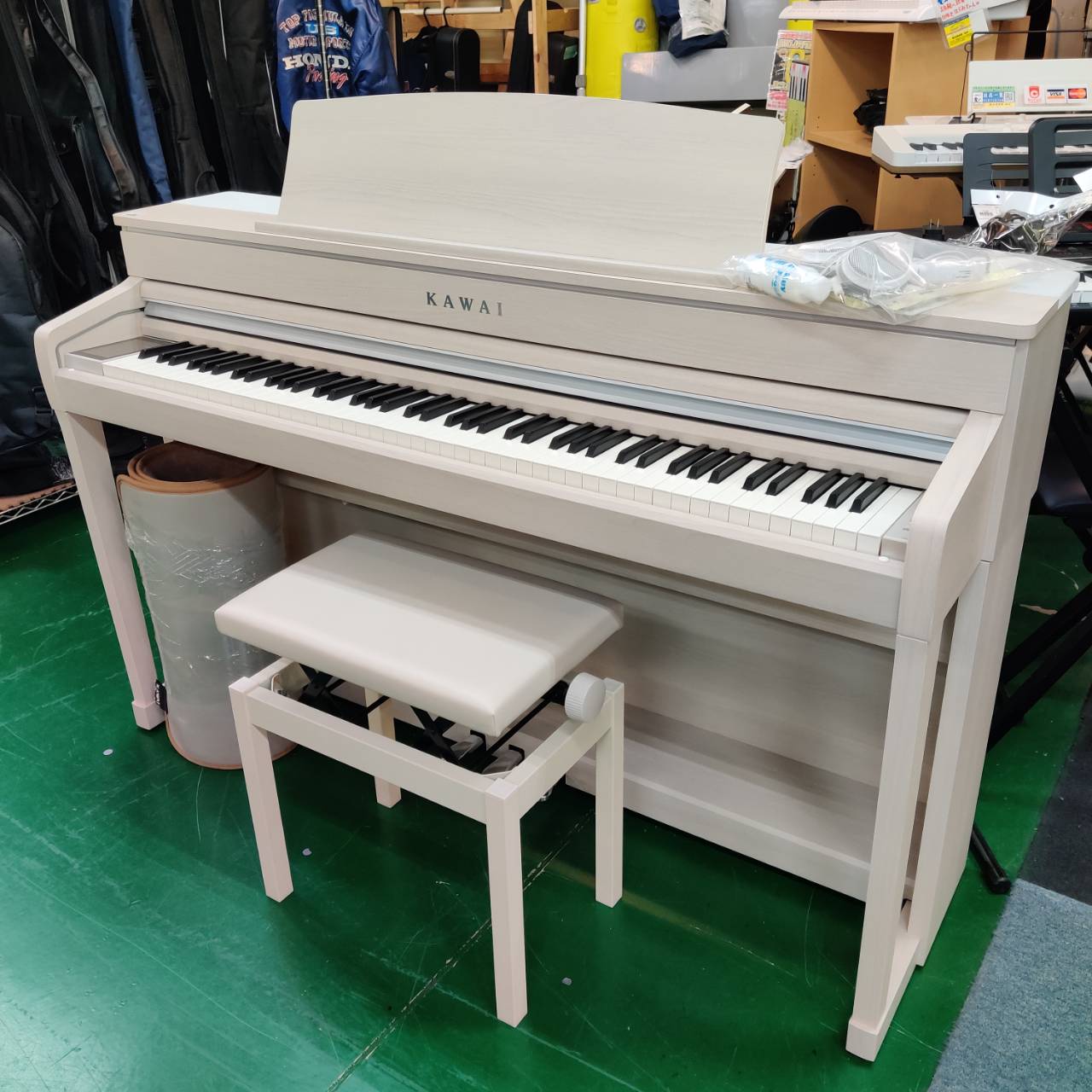 送料込み KAWAI CN23R 電子ピアノ 2012年製 美品 KAWAI CN23B 電子
