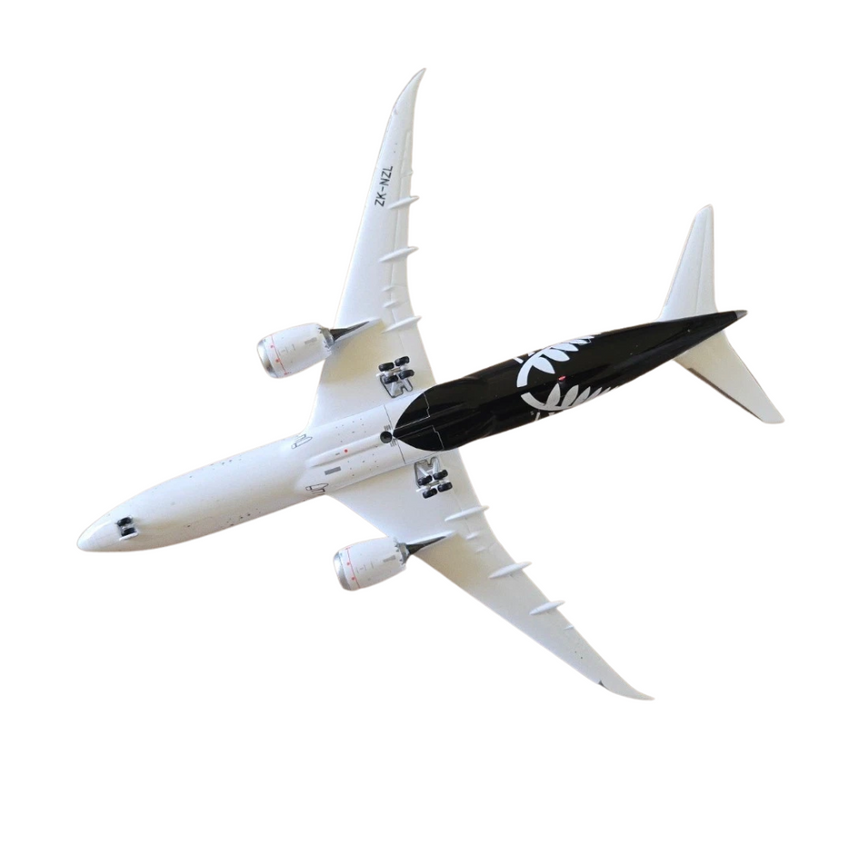 Phoenix Air New Zealand Boeing B787-9 ZK-NZL 1/400 Scale PH12013
