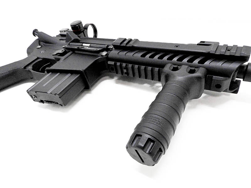 東京マルイ次世代M4 新品スコープ、斜めフォアグリップ付き