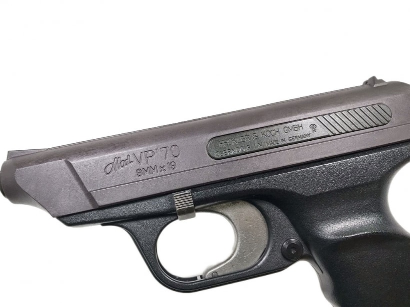 MGC製ABS樹脂モデルガン H＆K VP70 合法品 MGC] H&K VP-70 発火モデル