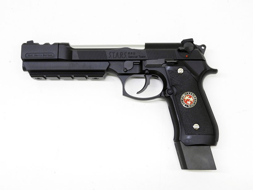 東京マルイM92F バイオ サムライエッジ予備マグ付ガスブロクローム