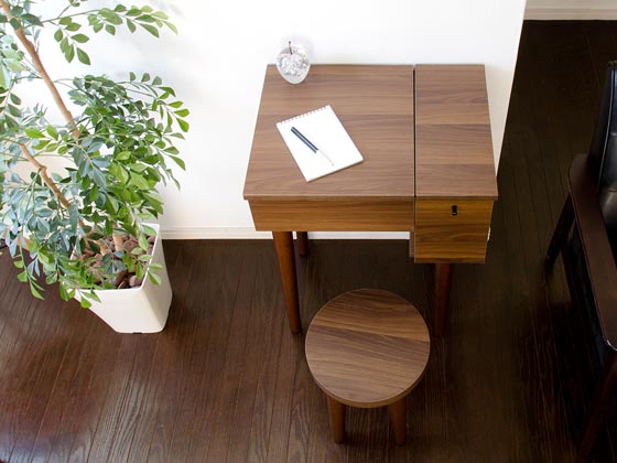 北欧 コンパクト木製ドレッサーnico(ニコ)スツール付き | 家具