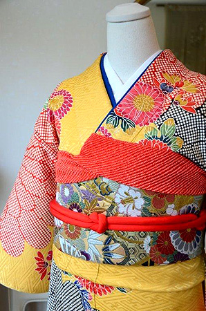 栗山工房の京紅型振袖 | 着物レンタルの灯屋2 ブログ