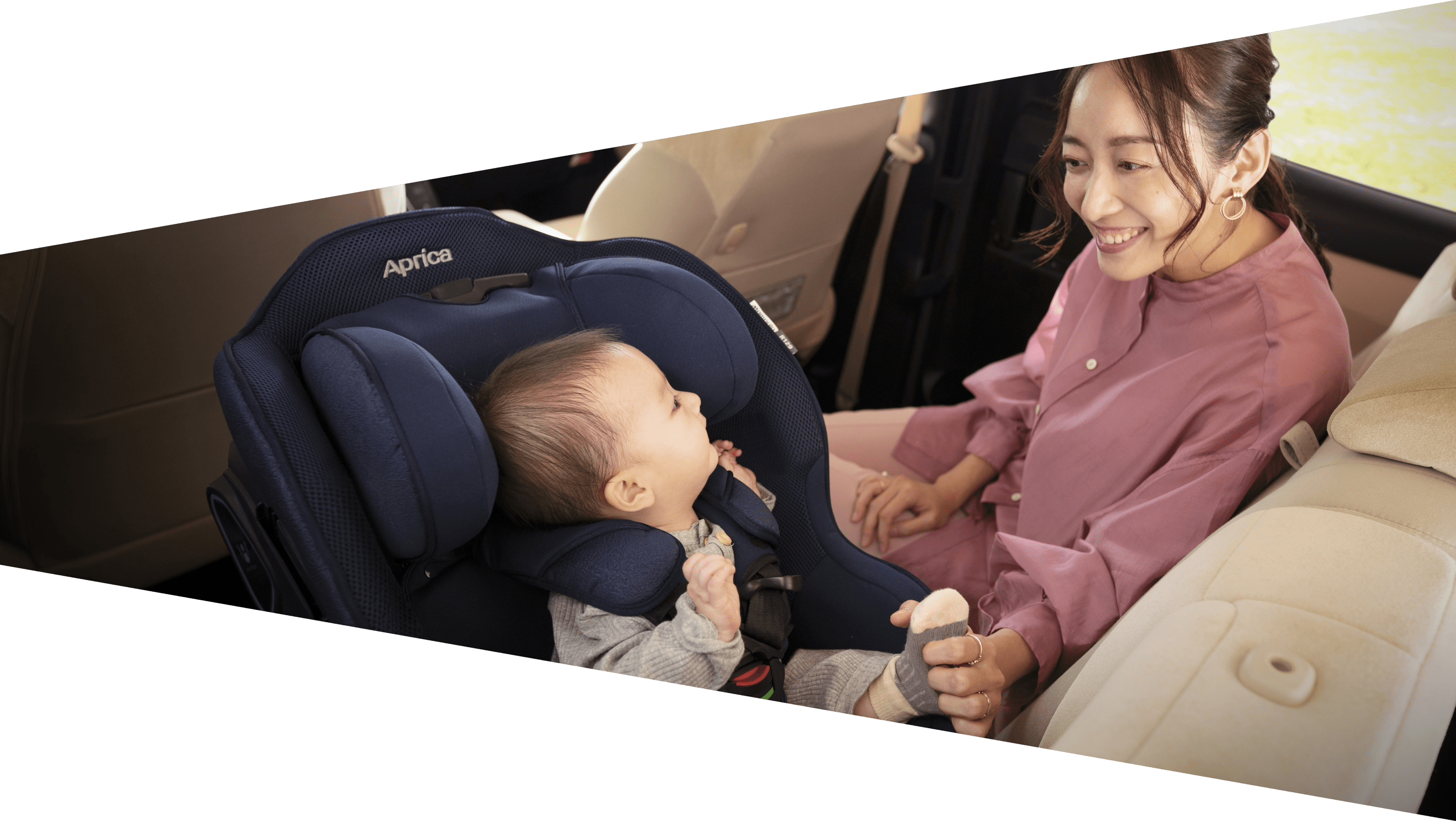 チャイルドシート「マモリラ」 | ベビー用品のアップリカ公式サイト