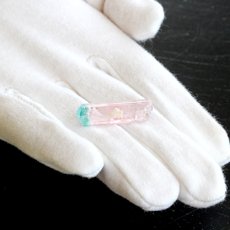 バイカラートルマリンアフガニスタンブルーキャップ&ピンク鉱物標本原石