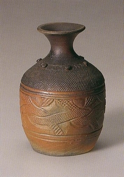 岡山県重要無形文化財 四代目松田華山 備前焼 桟切酒呑 共箱共布栞 酒