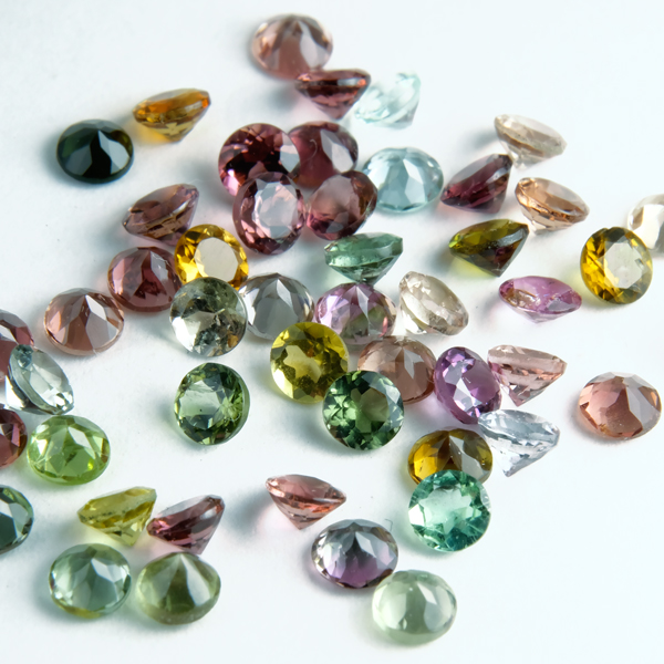 トルマリン(マルチカラー) ラウンドカット 3.25mm - アサオ工芸