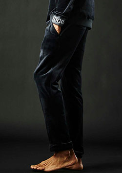 1PIU1UGUALE3 SPORT ウノピゥウノウグァーレトレ スポーツ 正規通販