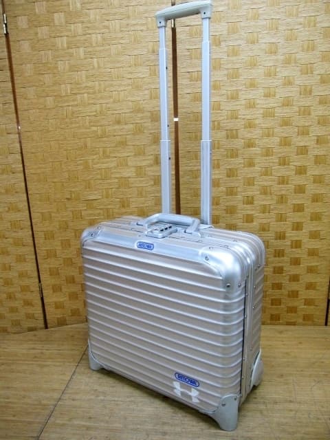東京都 世田谷区にて リモワ トパーズ 23L 2輪ビジネストローリー