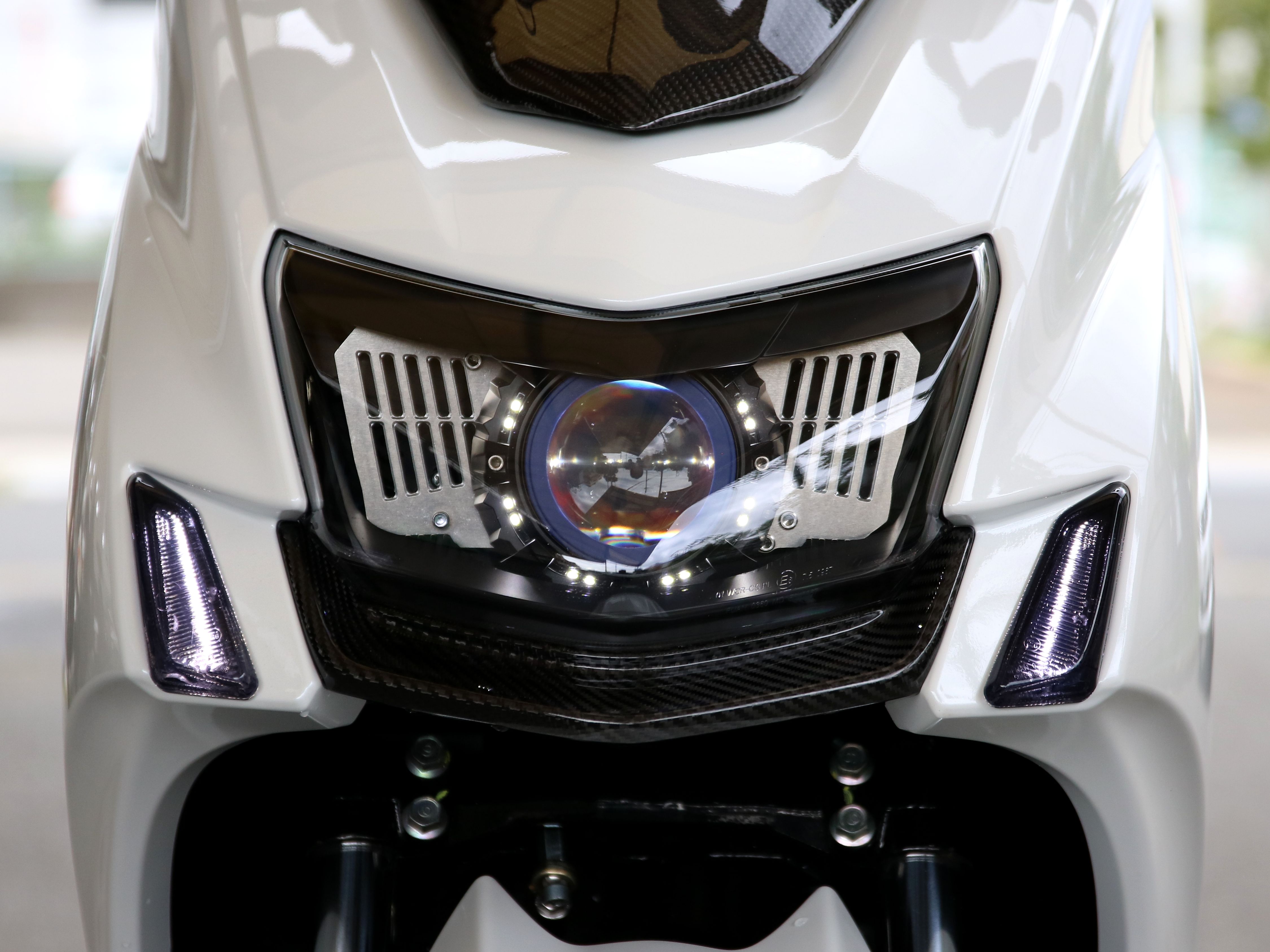 新品 シグナスX 4型 最高 デビルアイ LEDヘッドライト シグナスX 2型