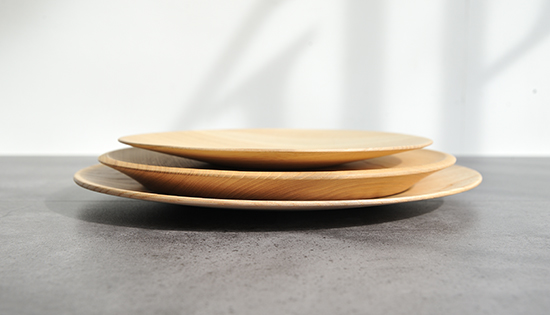 ろくろ挽きの木皿「栓の皿」漆工房大島 | KANAGU | アトムCSタワー