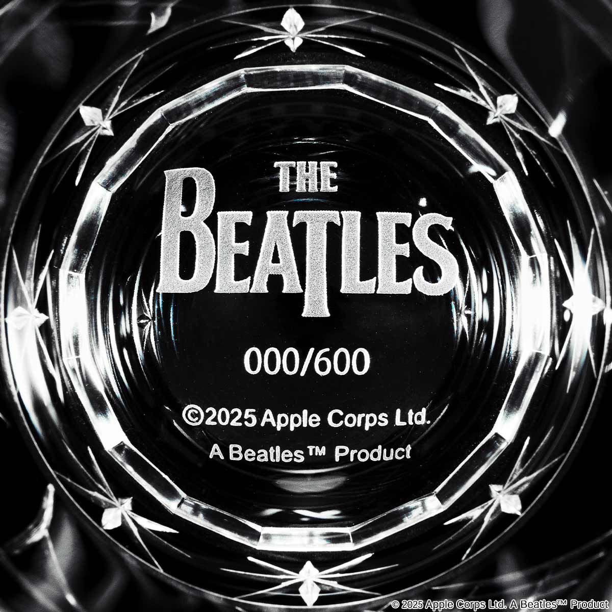 伝説的ロックバンド「THE BEATLES（ザ・ビートルズ）」と 日本の伝統