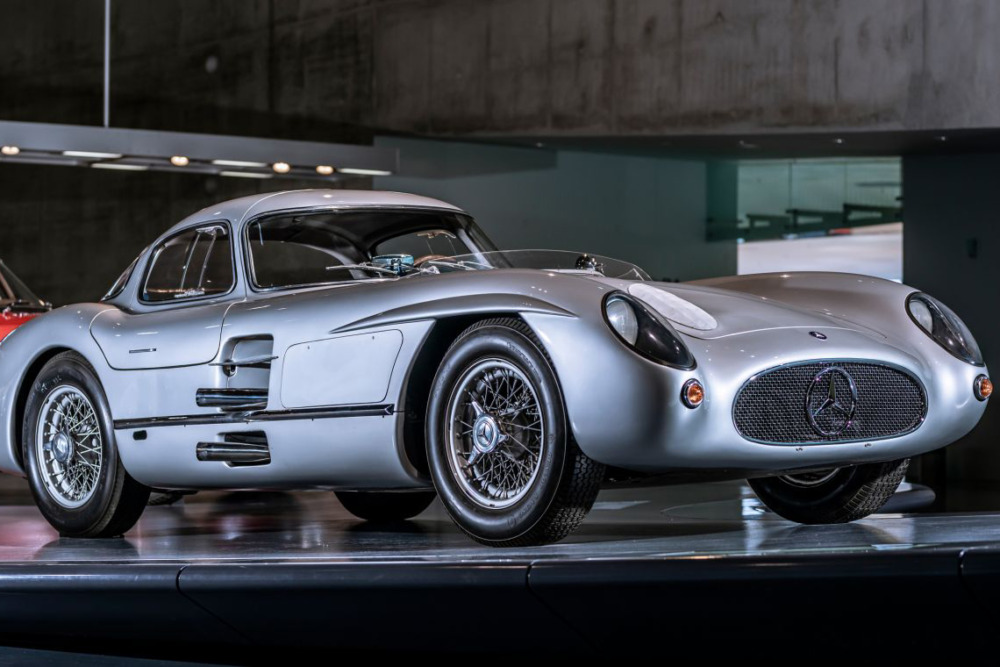 182億円 史上最高額 究極の1台 メルセデス・ベンツ300SLR