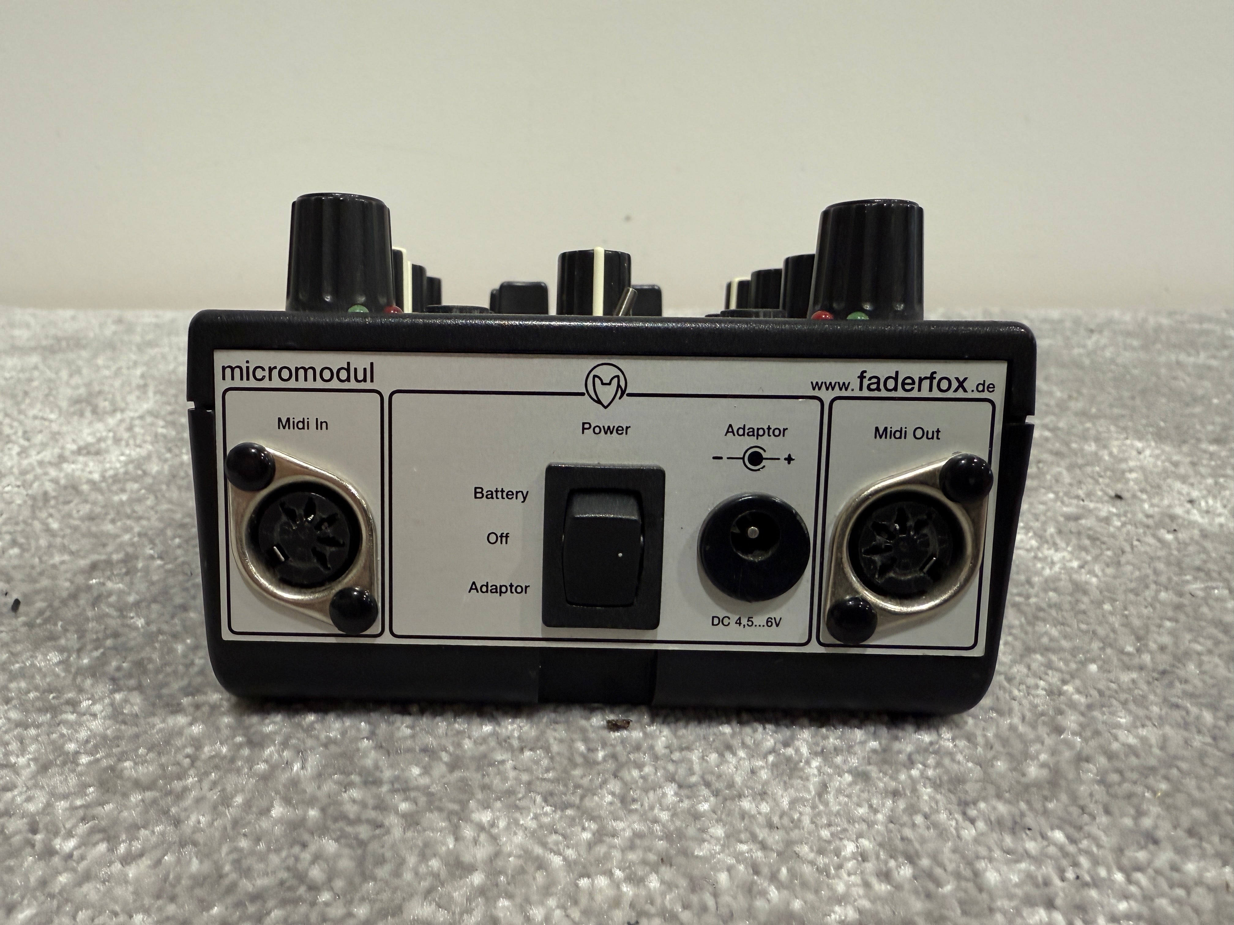 DJ機材 Faderfox DJ2 & DX2 / Case & USB MIDI Faderfox DJ2 & DX2