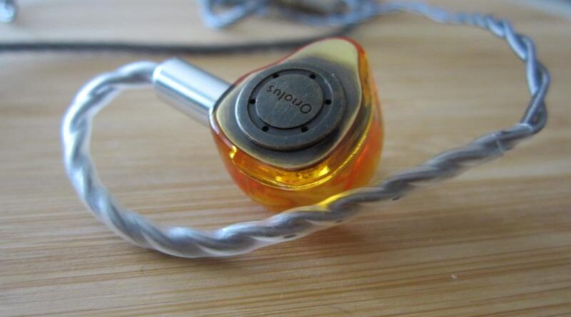 Oriolus Isabellae Review - Japanese Politeness • Music For The Masses