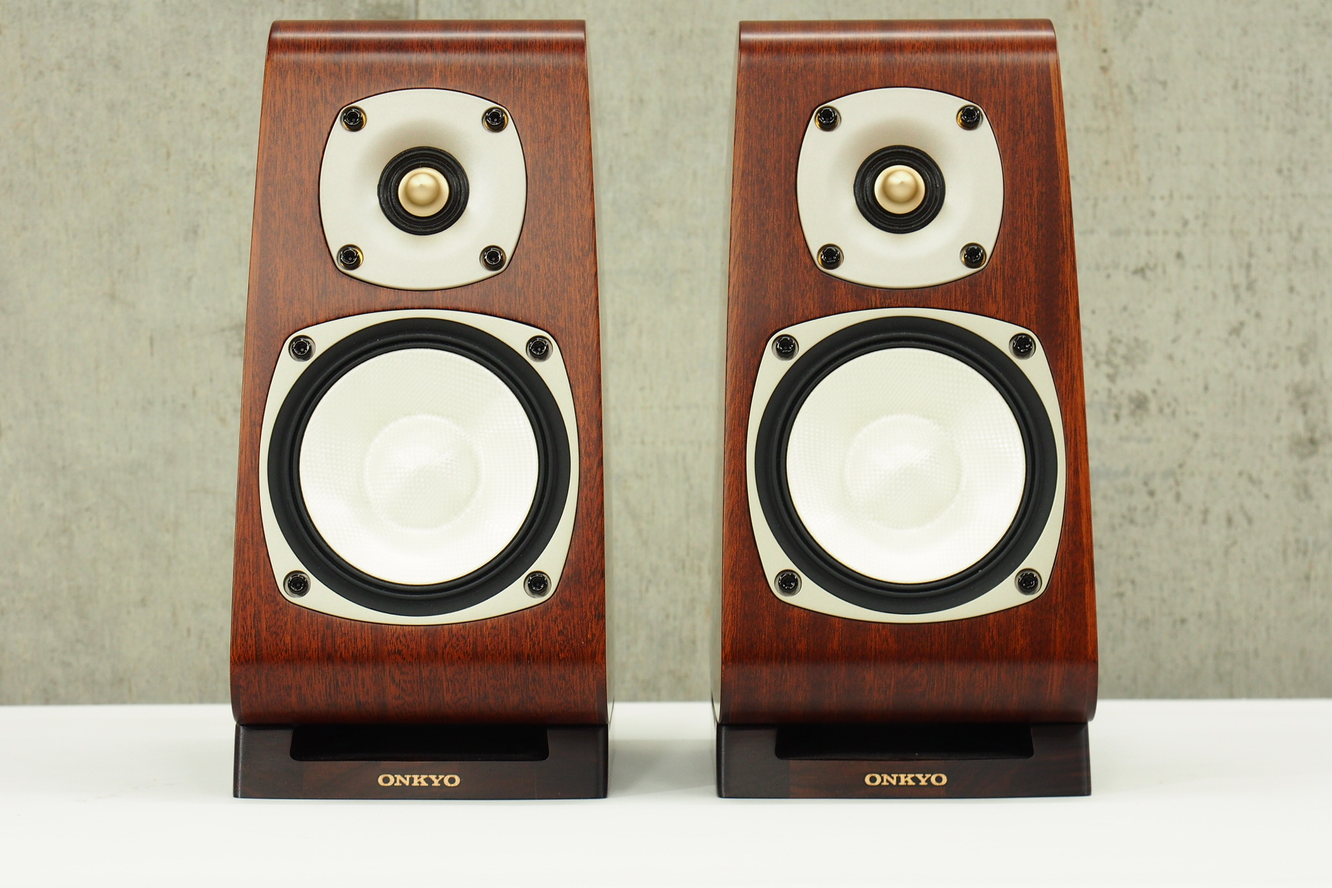 ONKYO スピーカー D-TK10 (外箱、専用カバー付き) 美品】オンキヨー