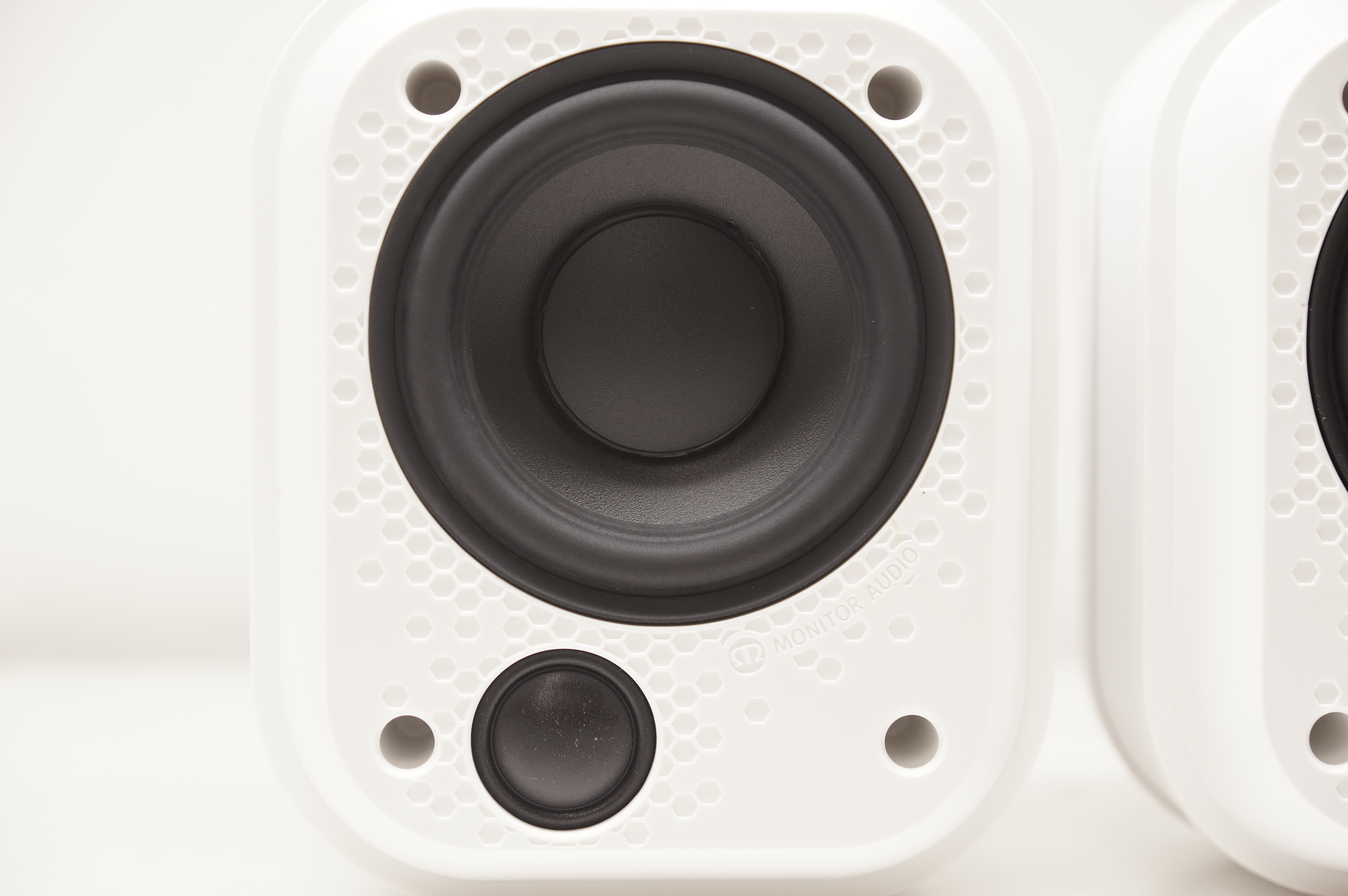 新品未開封】Monitor Audio MASS-2G サブウーファー 白