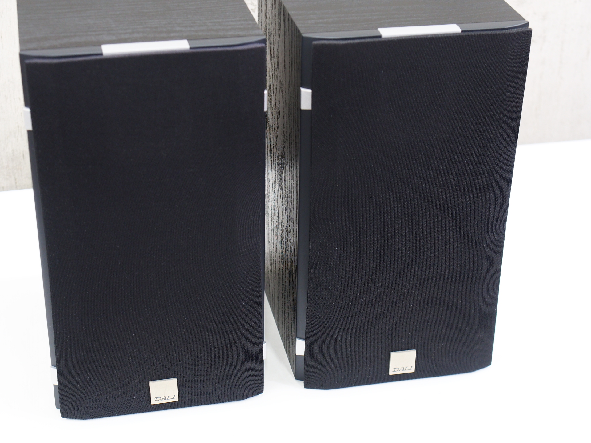 DALI ブックシェルフスピーカー（ペア）ブラックアッシュ SPE