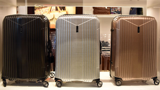 ハートマン、高級軽量スーツケース「7R」 衝撃吸収キャスター採用