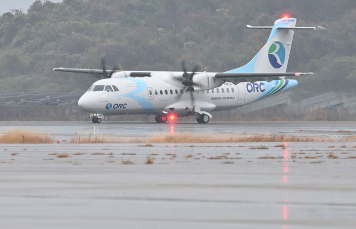 ORC ATR42-600航空機モデル 未開封 ORC ATR42-600航空機モデル 未開封