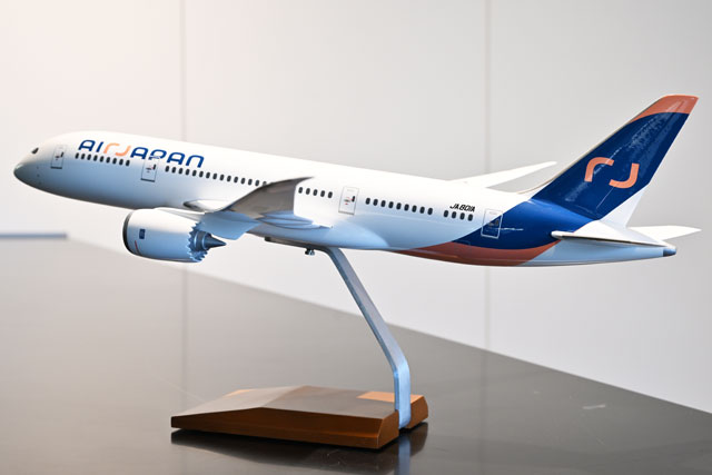 航空機・ヘリコプター Air Japan B787-8 JA803A 航空機・ヘリコプター