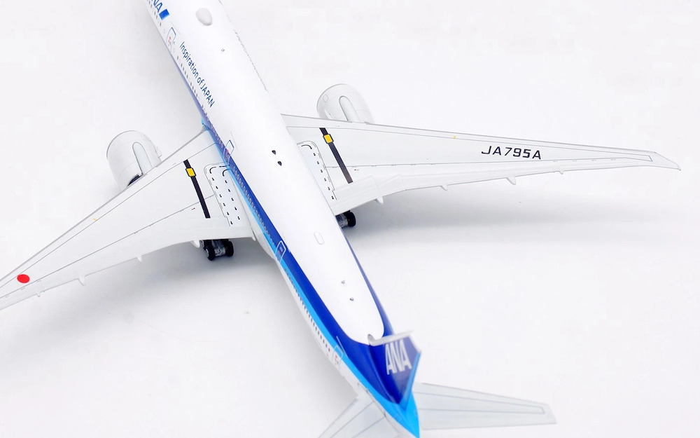ANA B777-300ER ギア着脱可 JA795A 1/400 ANA B777-300ER ギア着脱可