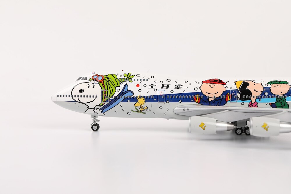 新品 ANA B747-100SR JA8139 スヌーピー 特別塗装 新品 ANA B747-100SR