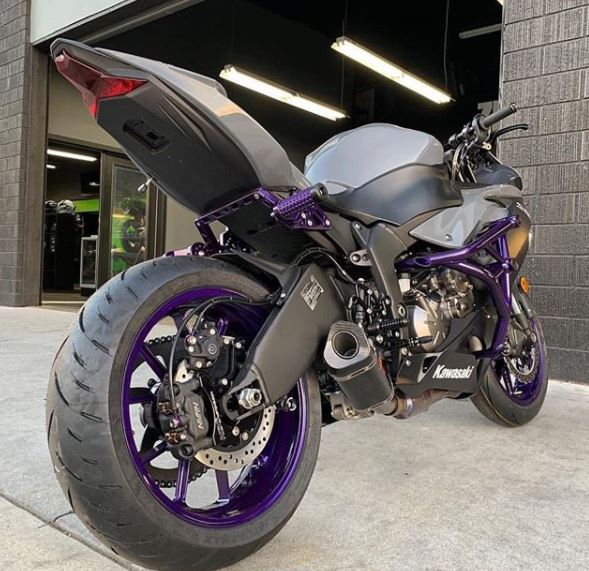 ZX-6R (09-23) 好きなポジションに設定できるアルミサブケージ｜AxxL