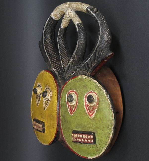 ゴリのマスク(双面)<アフリカの仮面(木彫り)：アフリカ雑貨アザライ