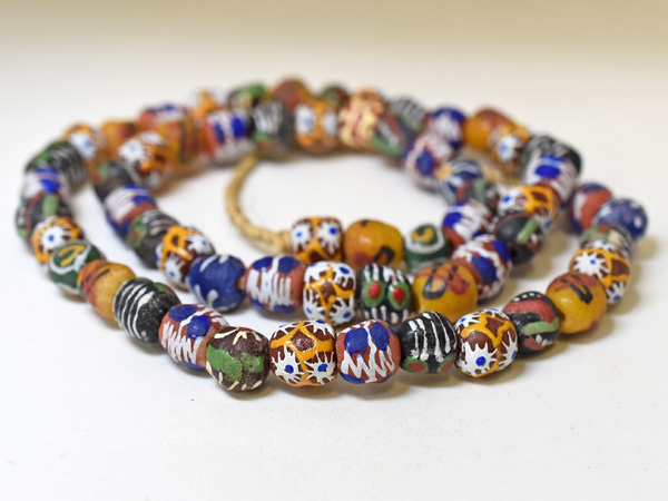 アフリカモーリタニア製とんぼ玉オールドキファ美品（oldkifa-b