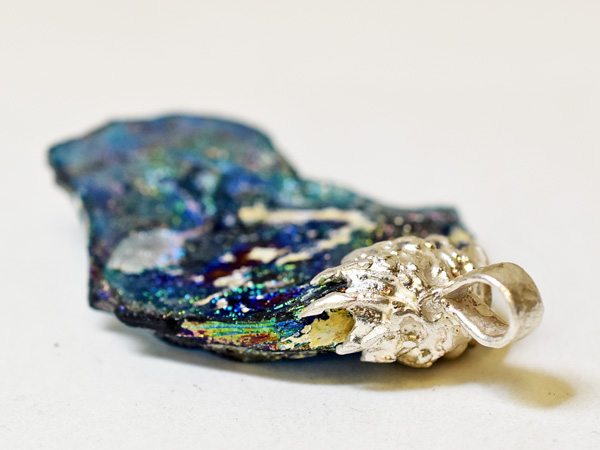 2412】古代ローマングラス極上虹色銀化残欠片シルバー装飾丸環付