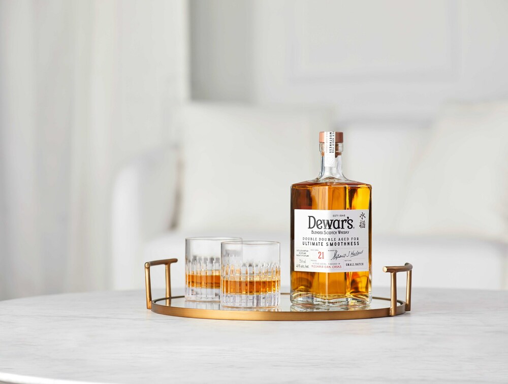 デュワーズ®がダブルダブルで「ミズナラ・オーク・カスク21年」を新