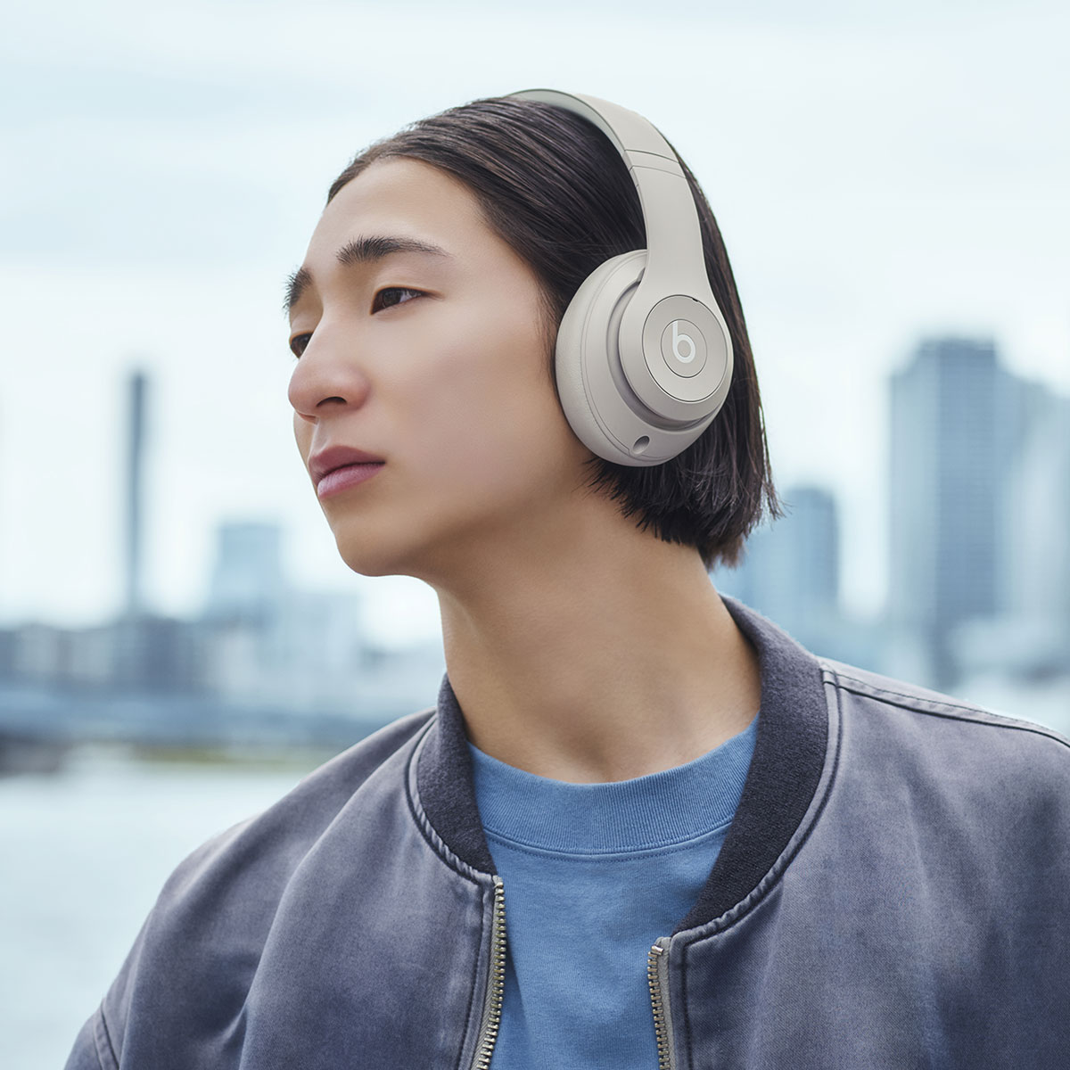 極美品Beats Studio pro ヘッドホン サンドストーン Beats Studio Pro