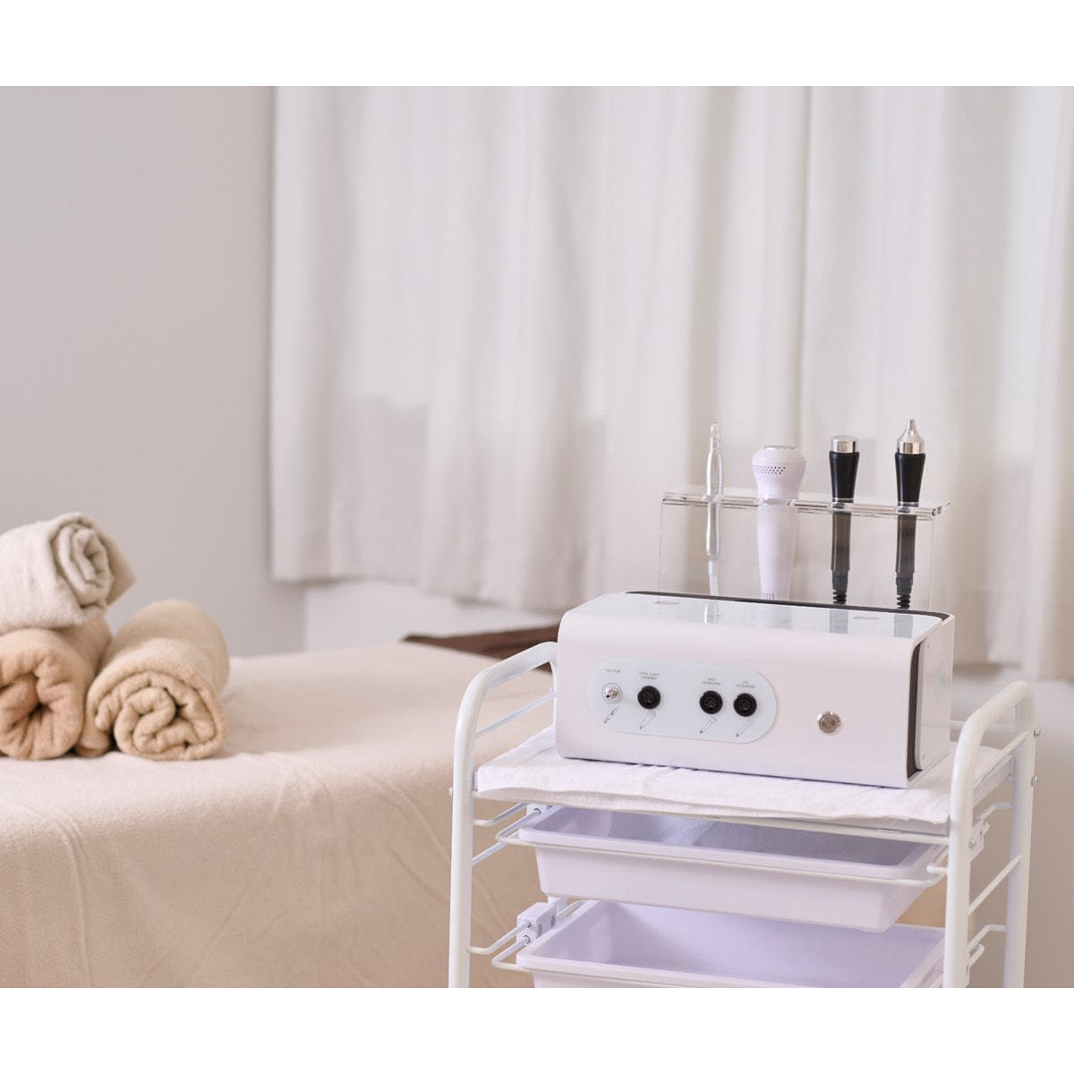 業務用4機能美顔器LC-02（超音波/吸引/ホット/クール）の卸・通販