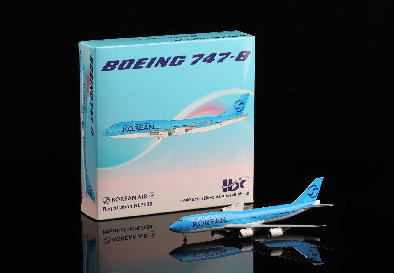 HX Models 1:400 Korean Air HL7638 Boeing 747-8 - Bedfordshire