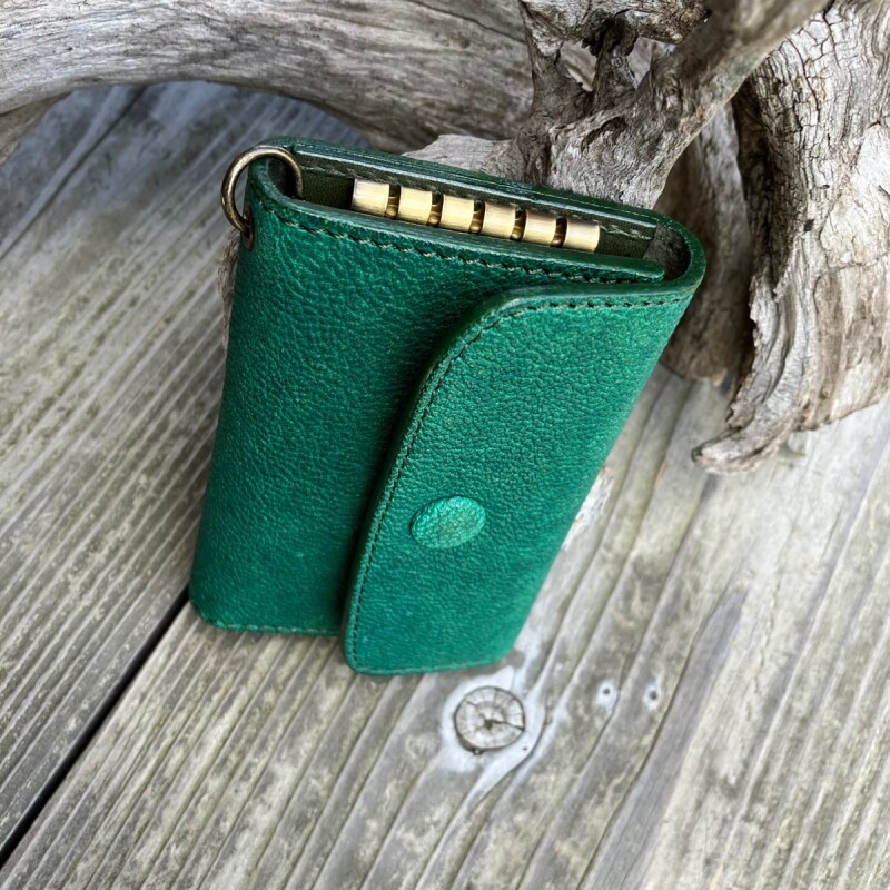 BELL'S SQUARE（ベルズスクエア） …【ツキノワグマレザー】熊革キー