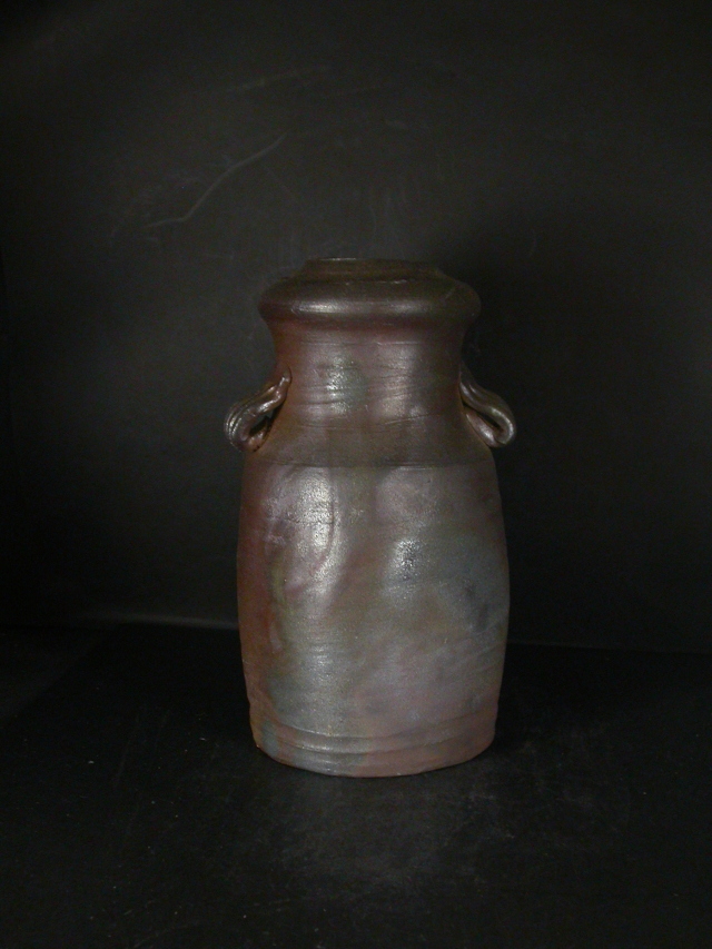 e3057 日幡光顕 備前焼 耳付 花入 共箱 高さ23cm e3057 日幡光顕