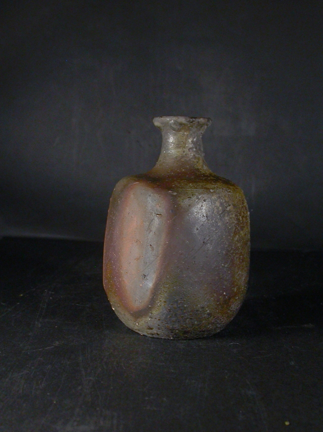 陶芸家 伊勢崎満 備前 徳利 酒器 備前焼 窯変 伊勢崎陽山 共箱 【公式