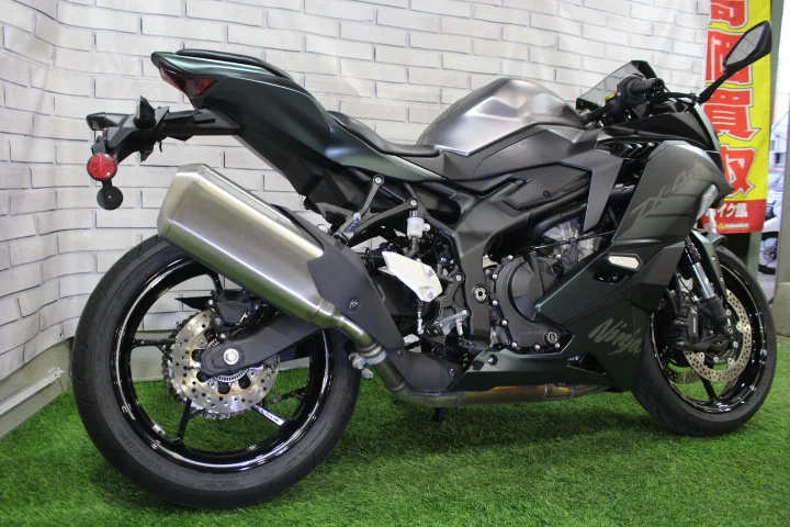 カワサキ ZX-4R SE（ZX-4R SE） ノーマル車 ETC搭載【HP見た！で川口店
