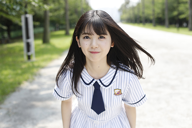 筒井あやめが乃木坂46の歴代衣装を網羅、特設サイト「制服コレクション