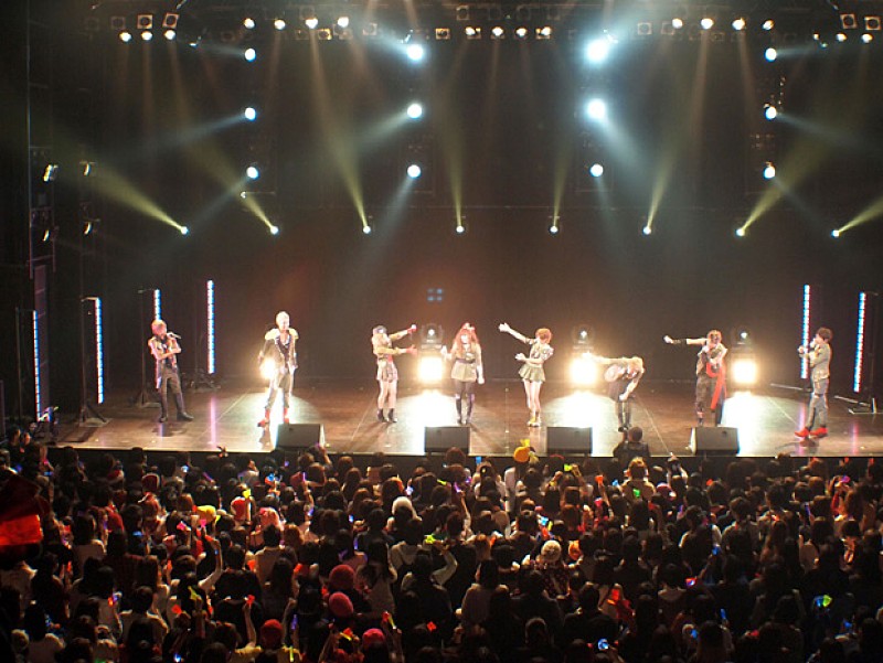 AAA 8人目のメンバーお披露目＆出来立ての新曲MV公開 | Daily News