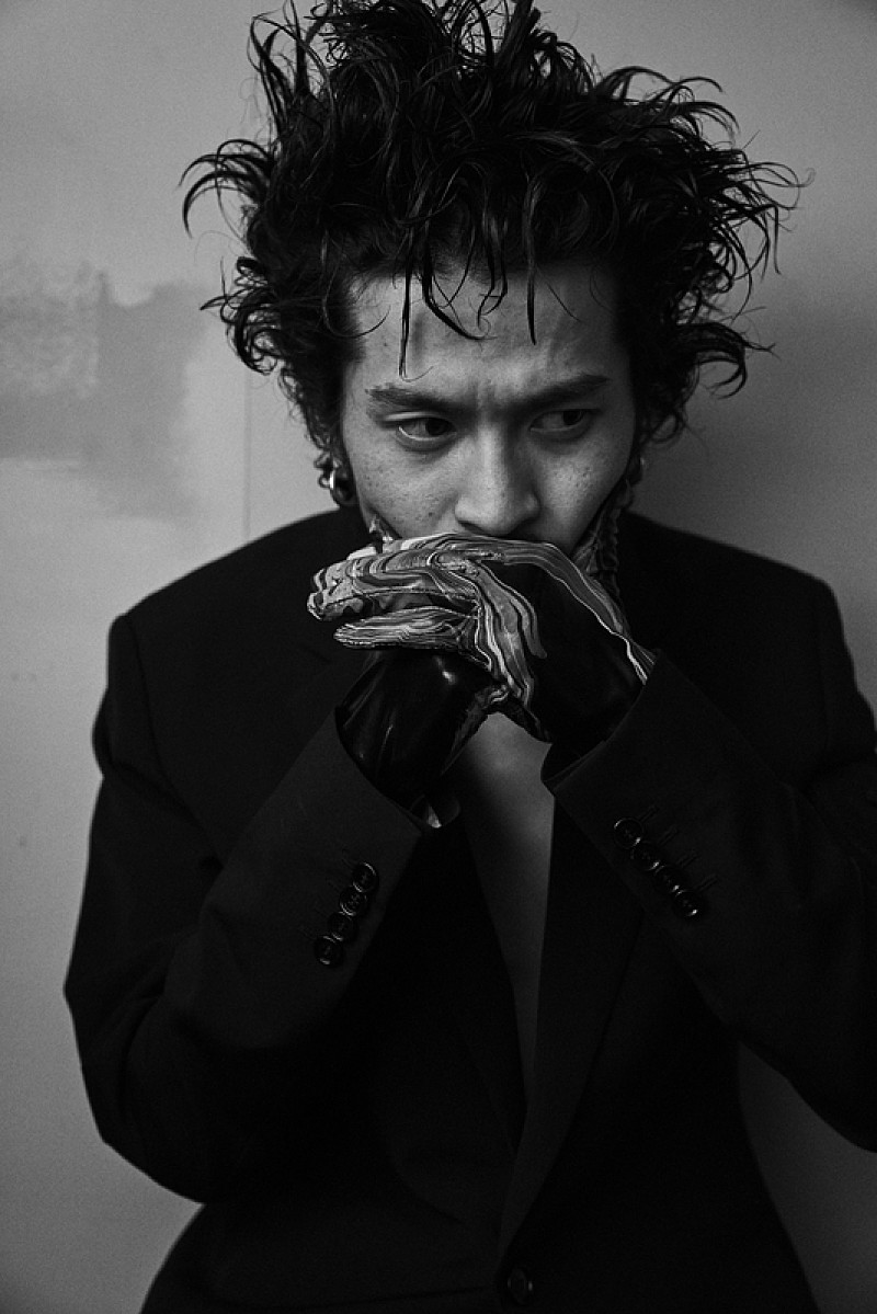 常田大希（King Gnu）が書き下ろし＆チェロ演奏『N.HOOLYWOOD』ショー