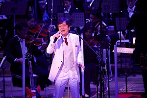 ライブレポート＞デビュー55周年を迎えた野口五郎、止まらぬ好奇心と